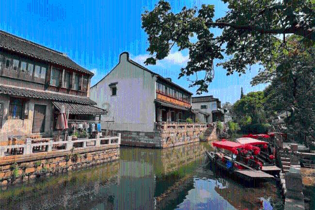用歌声诉说昆明变迁，“永恒的记忆 云端的华章”时代文化艺术展演启幕
